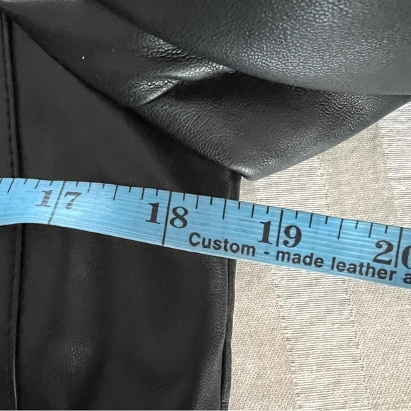 Bernardo Black Leather Jacket - Picture 10 of 11